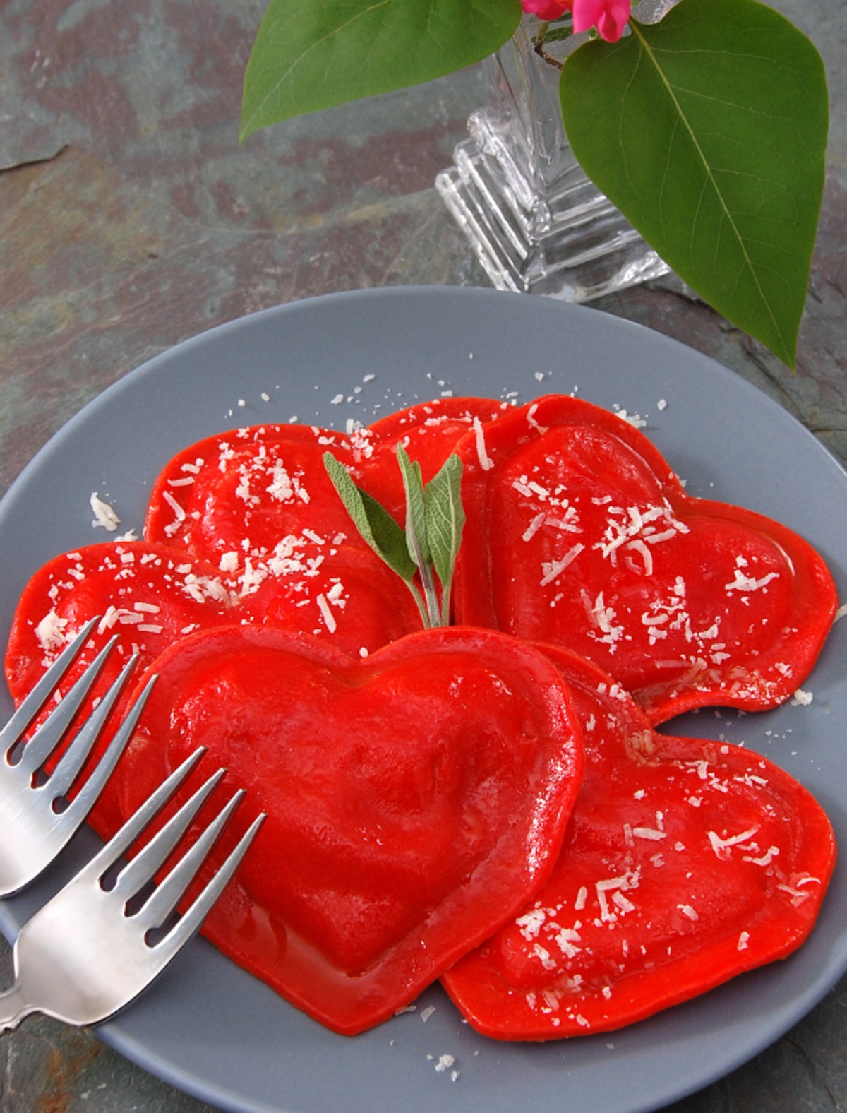Heart-Shaped Ravioli with Ricotta and Spinach Filling